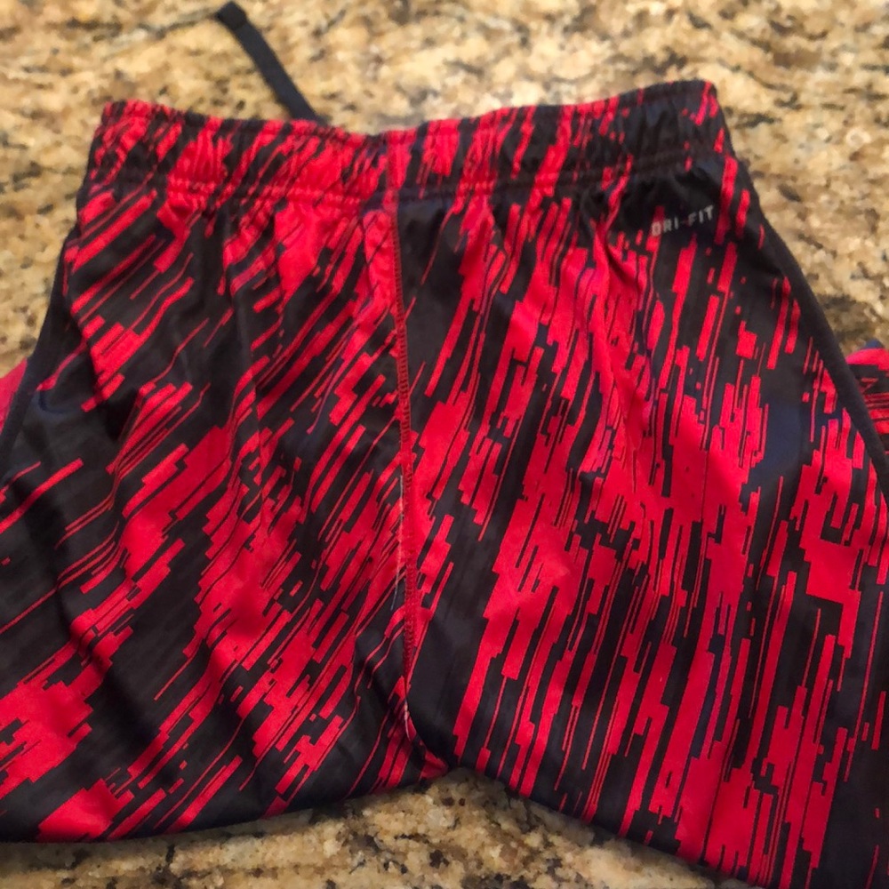 Nike shorts youth large